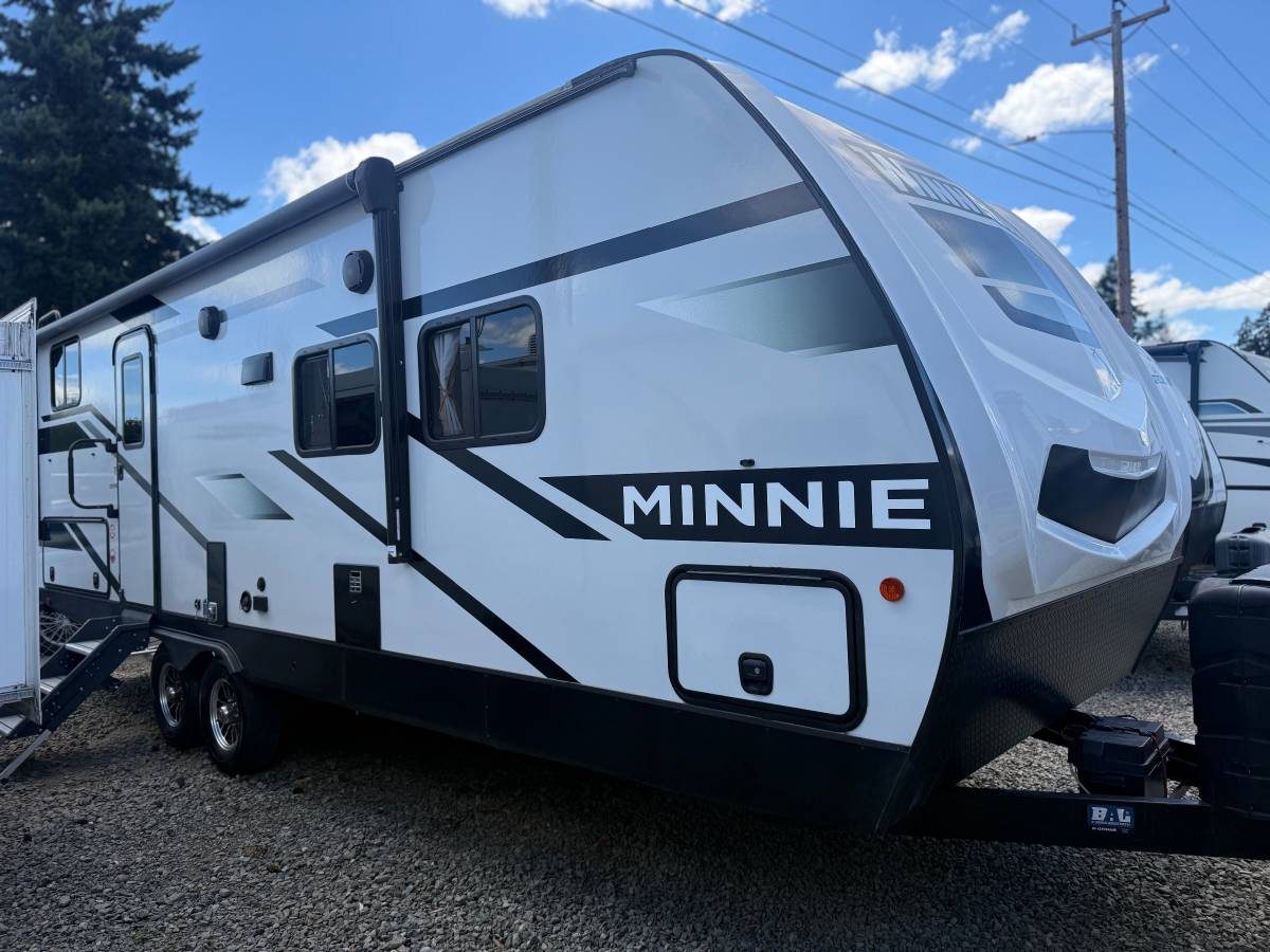 2023 Minnie Winnebago 2301 BHS featured photo