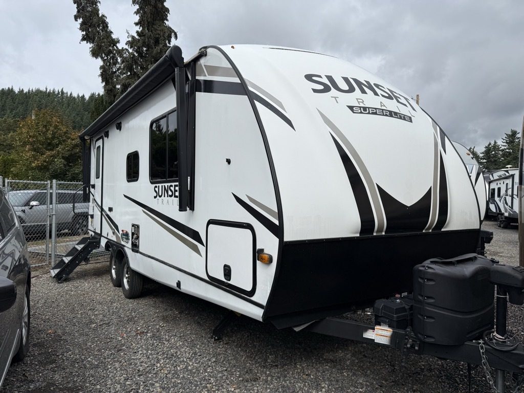 2022 CrossRoads Sunset Trail Super Lite SS212RB