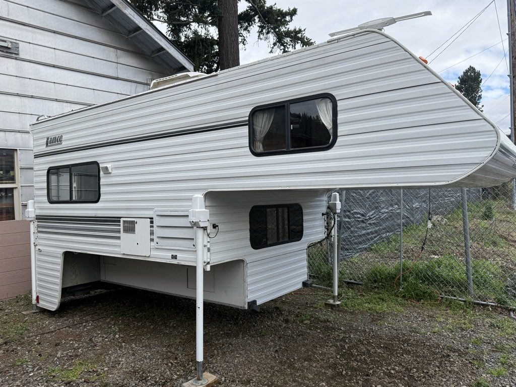 2002 Lance Lite 1025